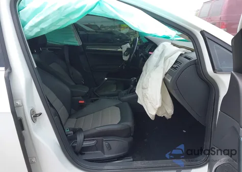 2017 Volkswagen Golf Alltrack Tsi S/Tsi Se/Tsi Sel from USA, damaged, VIN 3VWH17AU1HM519624